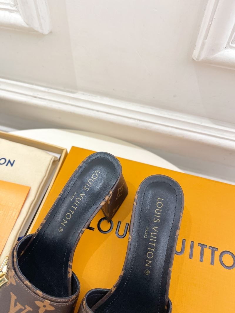 Louis Vuitton Slippers